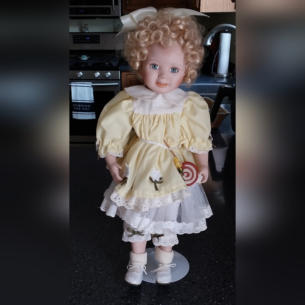 Vintage Limited Edition Sunshine And Lollipops Porcelain Doll